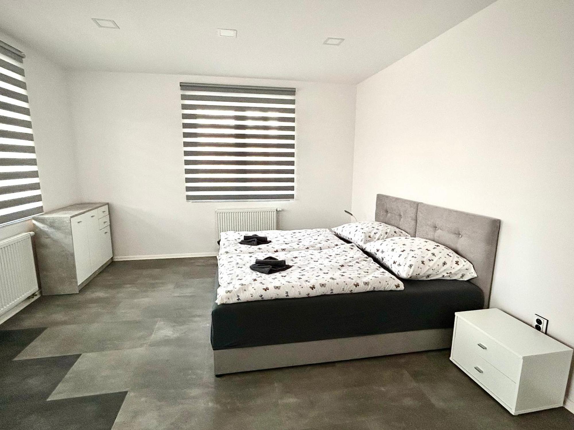 Apartmany Premium Se Soukromym Parkovanim Česká Lípa Exteriör bild