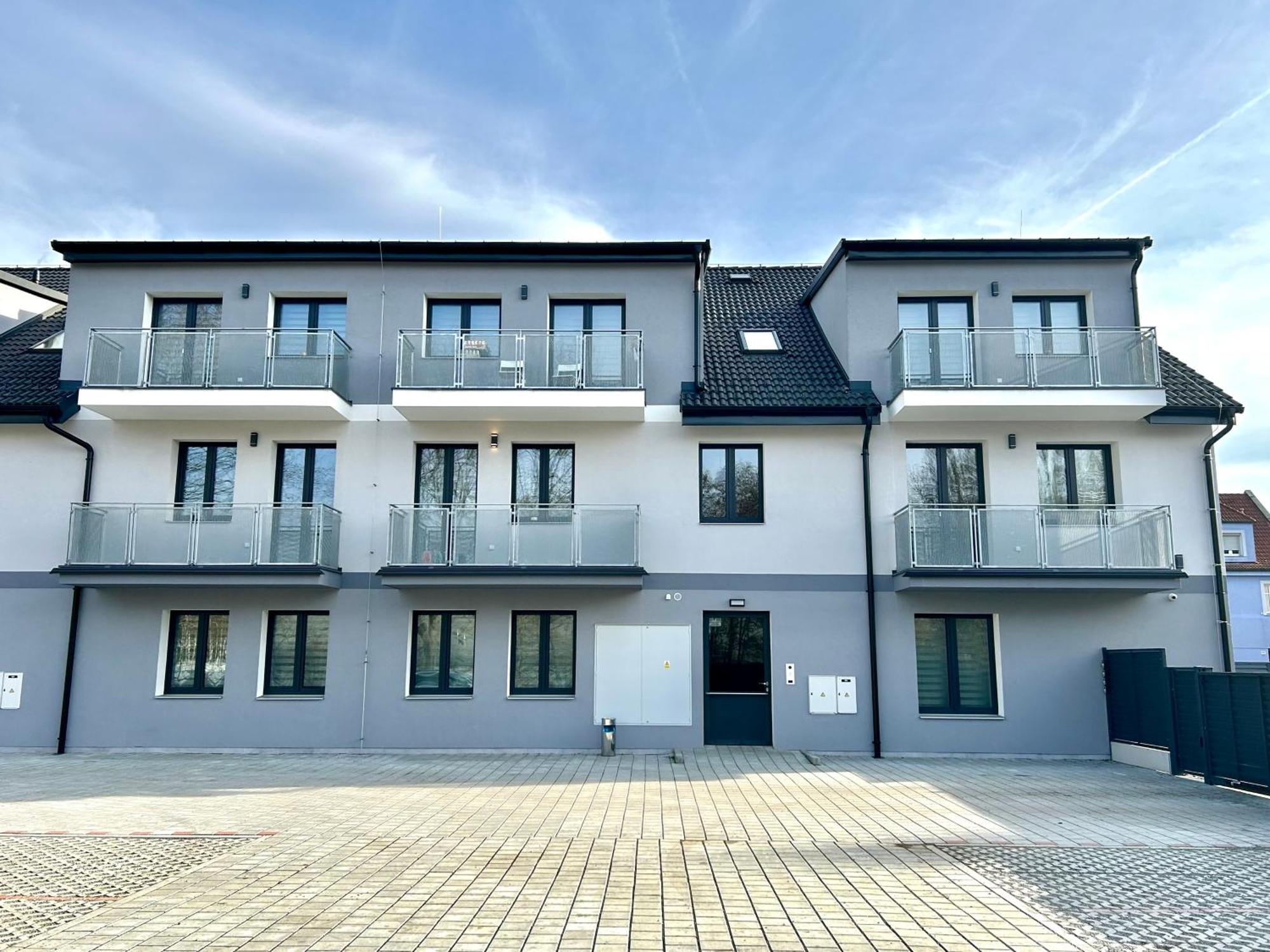 Apartmany Premium Se Soukromym Parkovanim Česká Lípa Exteriör bild