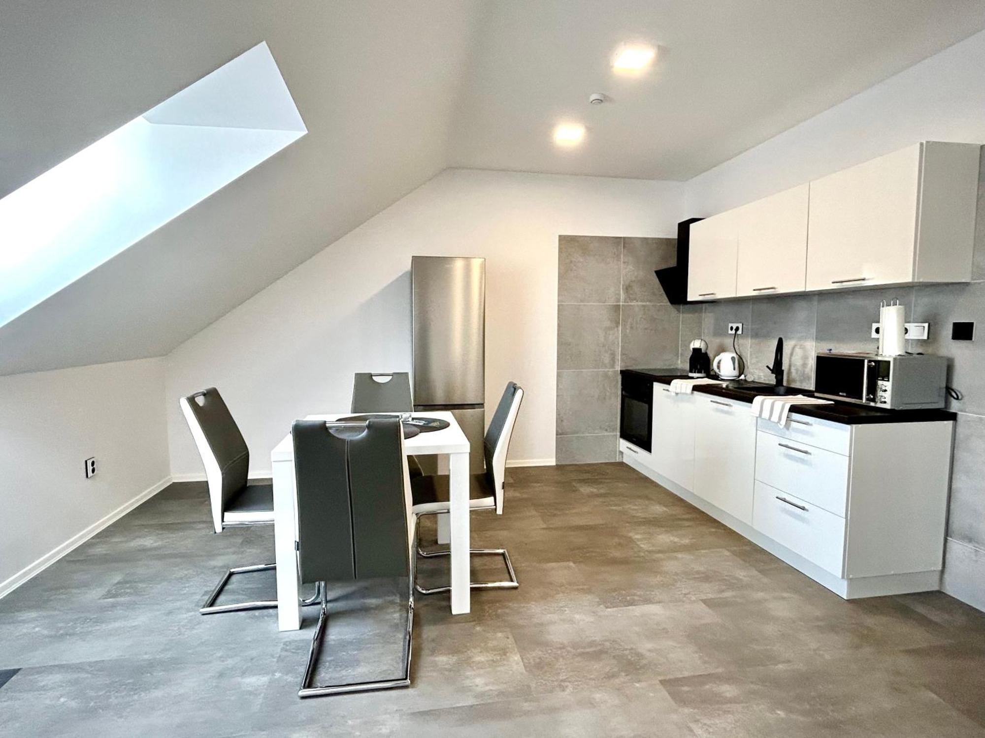 Apartmany Premium Se Soukromym Parkovanim Česká Lípa Exteriör bild
